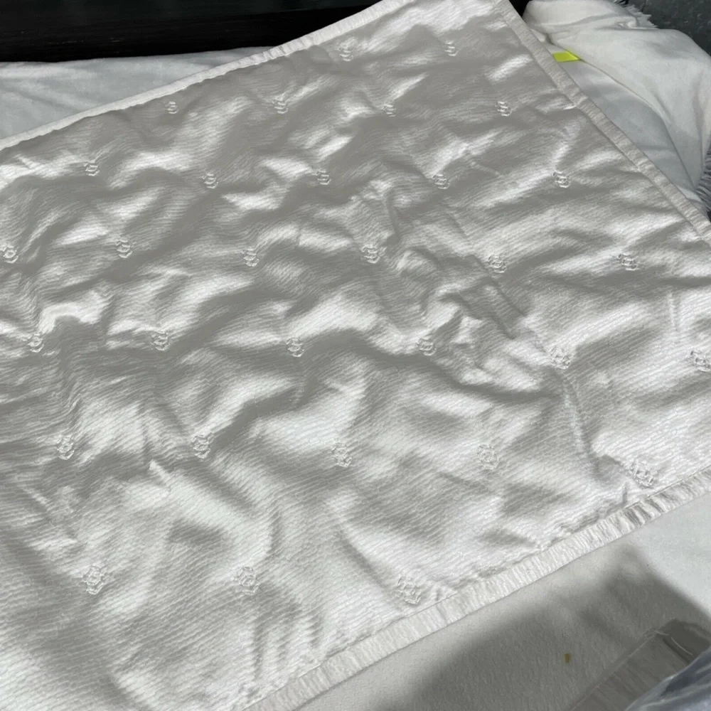 NEW [ 1‎ King ] Quilted Pillow Sham for Hudson Park Nouveau White